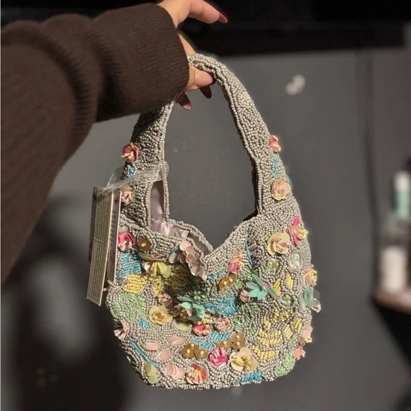 Floral Beaded Women's Bag - Picture 4 of 6